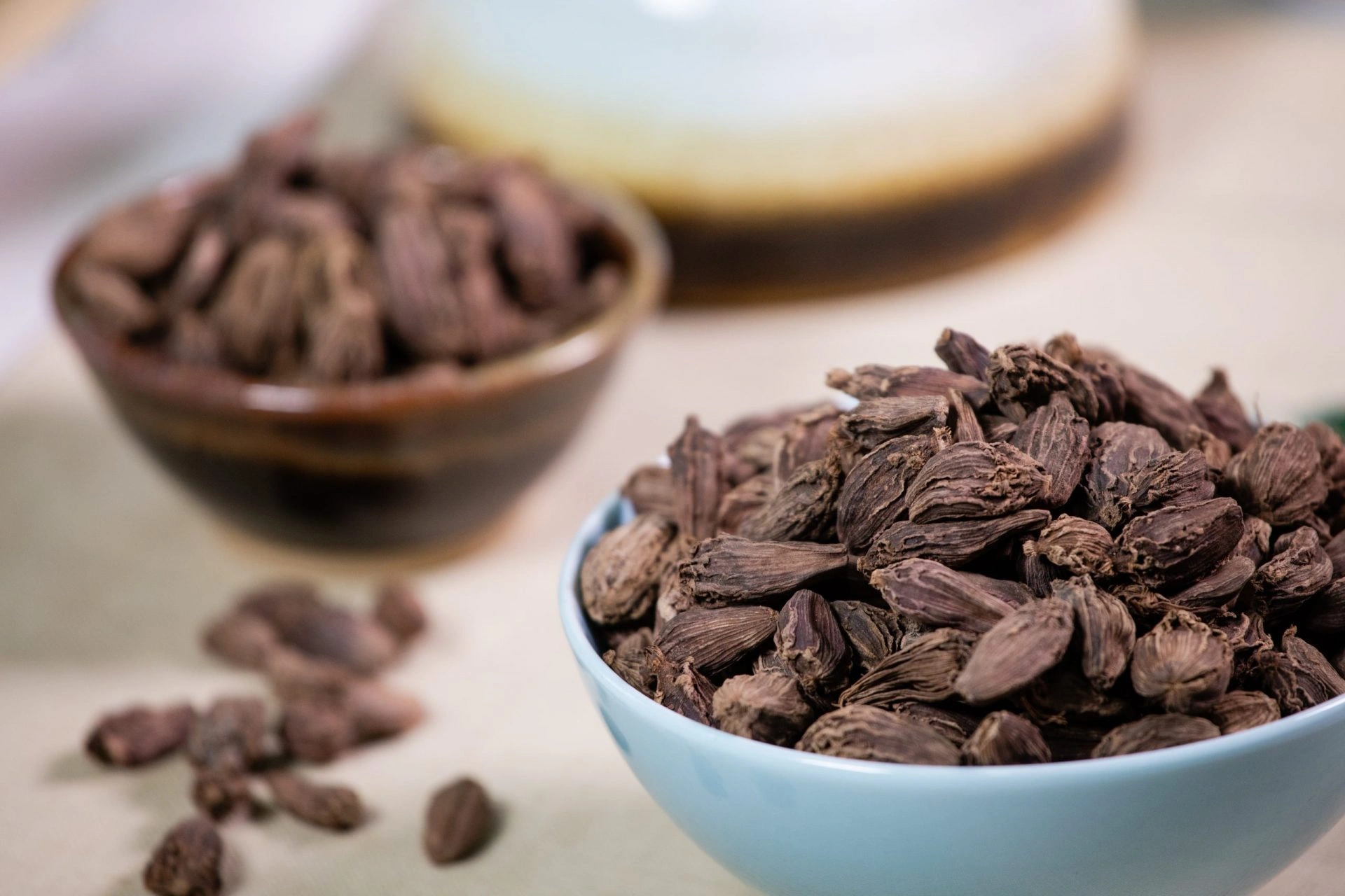 BLACK CARDAMOM